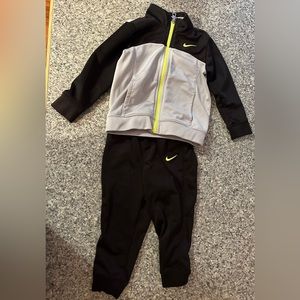 Nike baby 18m tracksuit